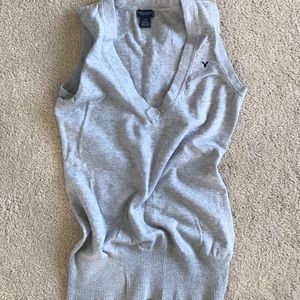 American eagle sleeveless cardigan